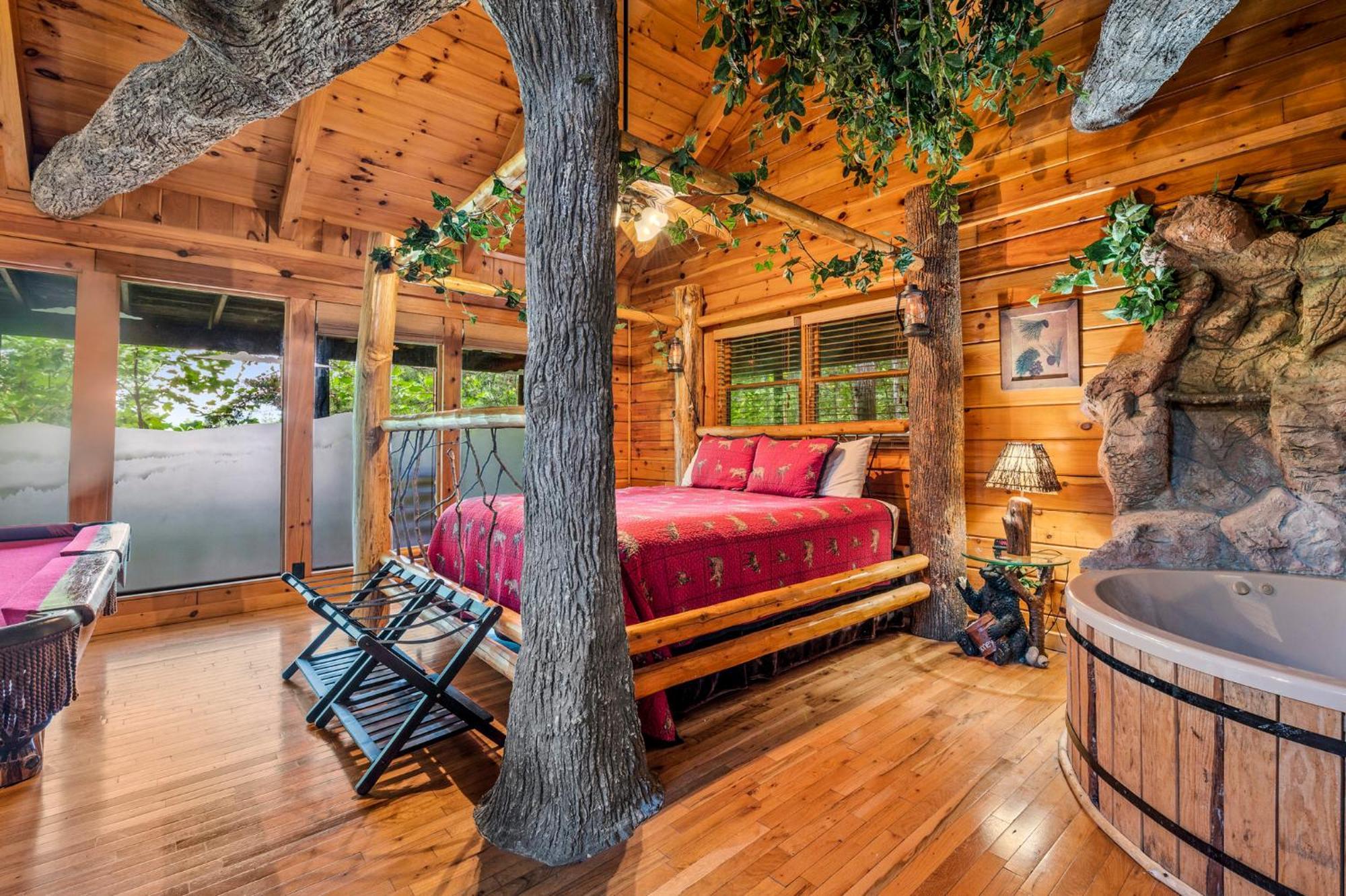 Gatlinburg Enchanted Treehouse By Stony Brook Cabins Exterior photo